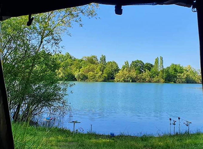 Etang Authentic Fishing