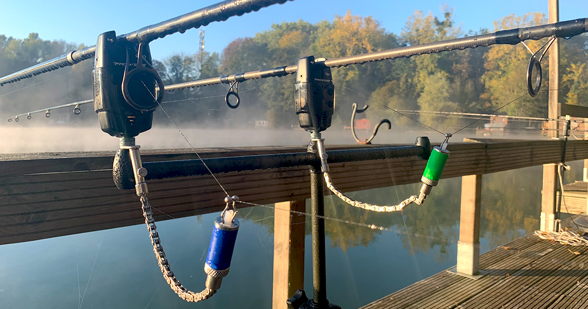 Pêcher la carpe en bordure, très près du bord !